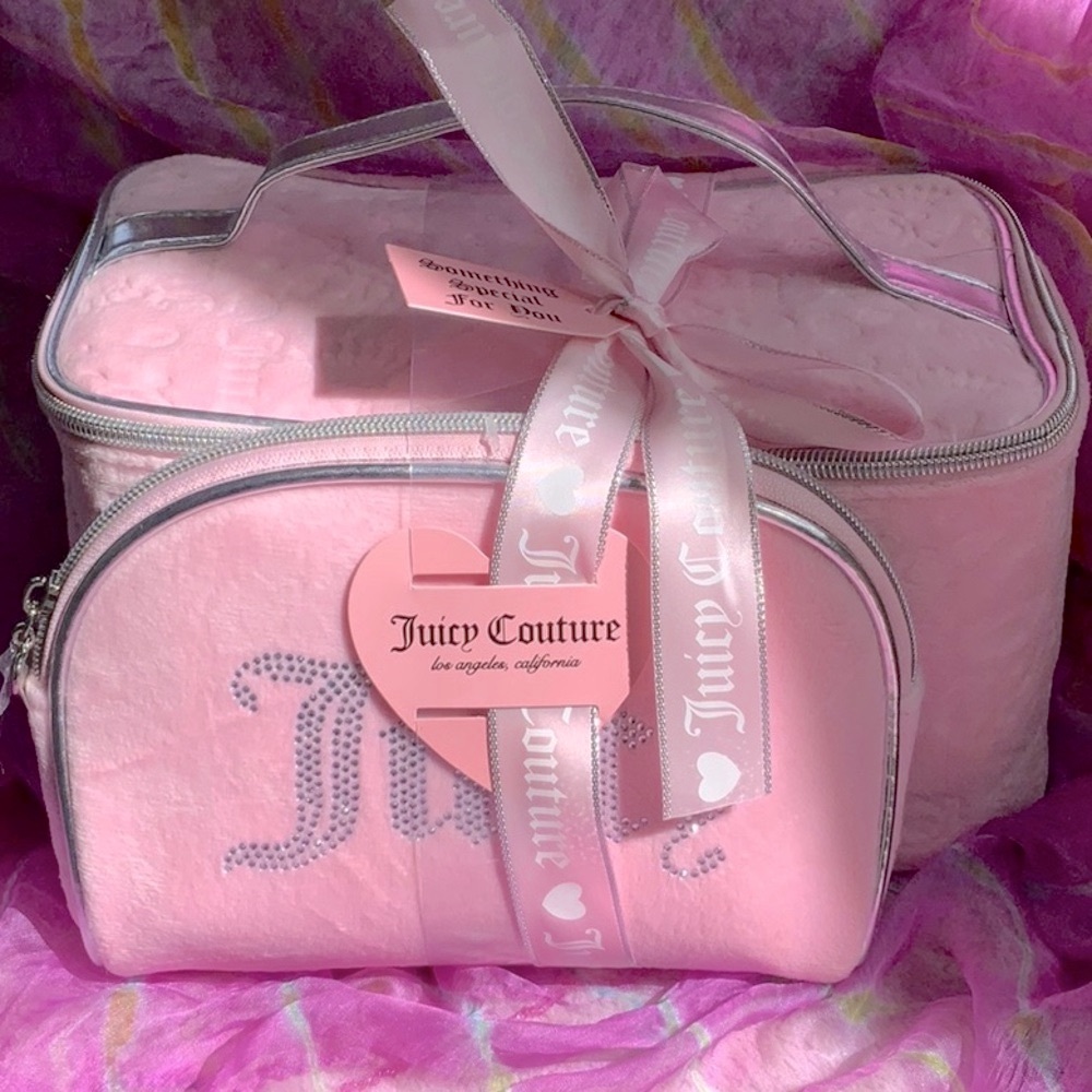 💖🌸Juicy Couture Rhinestone Terrier Makeup Bag